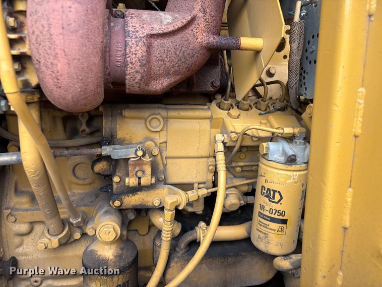 image for item FI0188 1989 Caterpillar 953 track loader