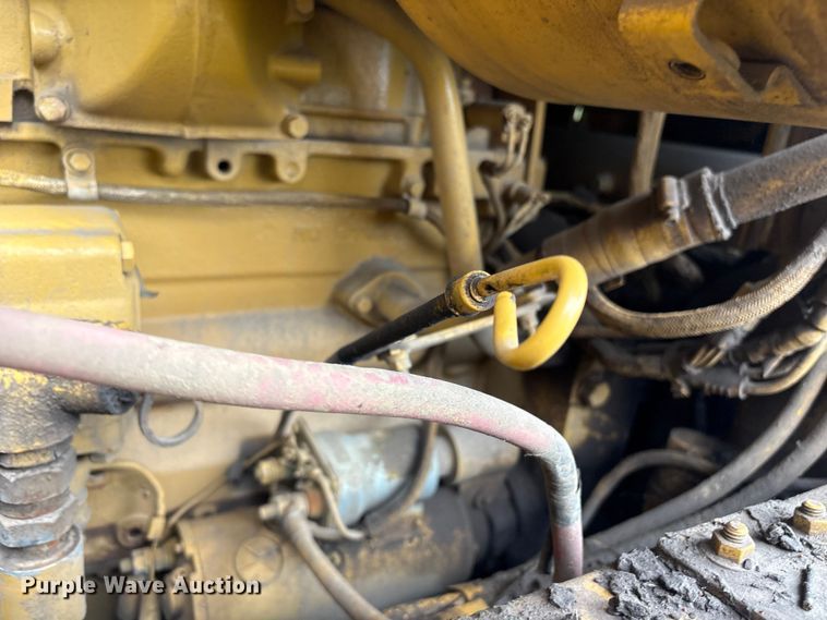 image for item FI0188 1989 Caterpillar 953 track loader