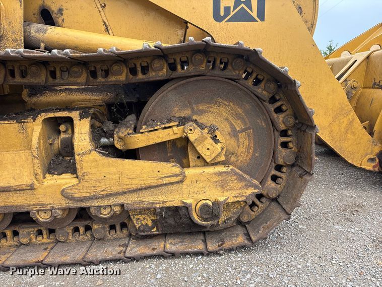 image for item FI0188 1989 Caterpillar 953 track loader
