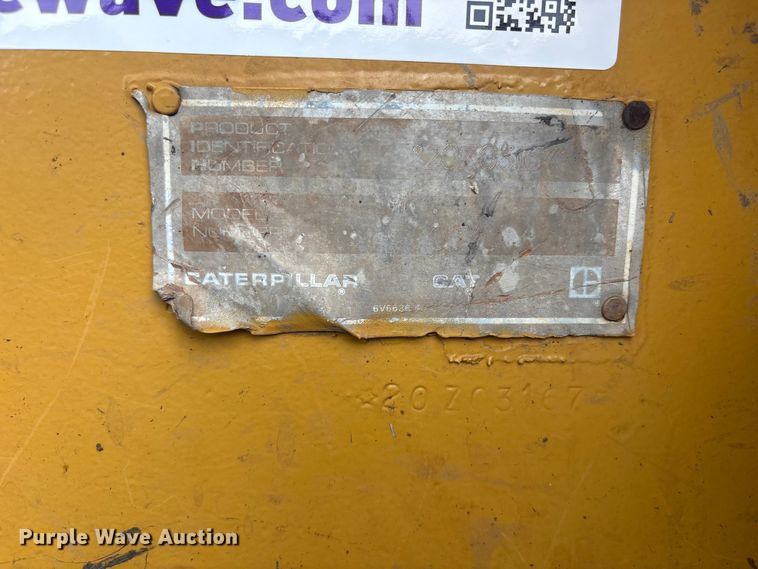 image for item FI0188 1989 Caterpillar 953 track loader