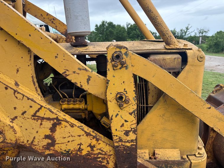 image for item FI0189 1962 Caterpillar 933 track loader