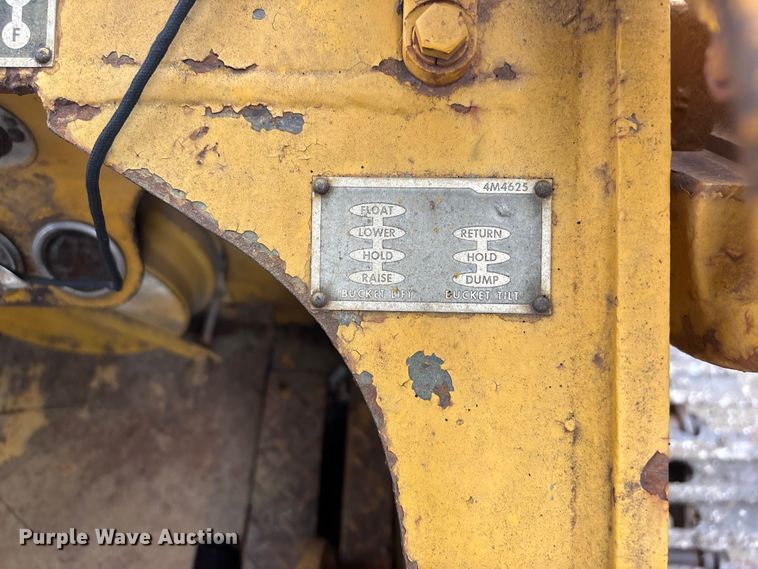 image for item FI0189 1962 Caterpillar 933 track loader