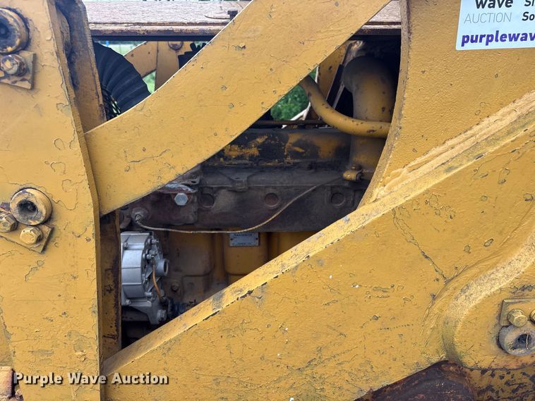 image for item FI0189 1962 Caterpillar 933 track loader