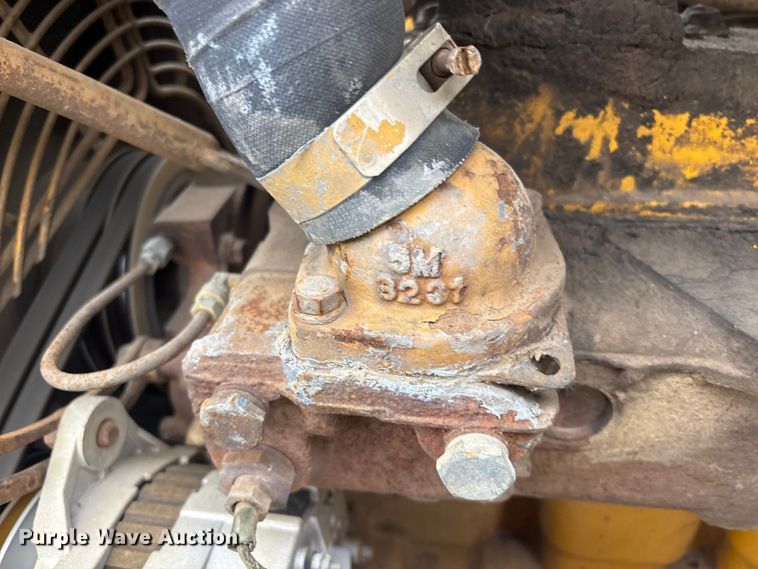 image for item FI0189 1962 Caterpillar 933 track loader