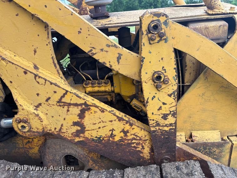 image for item FI0189 1962 Caterpillar 933 track loader