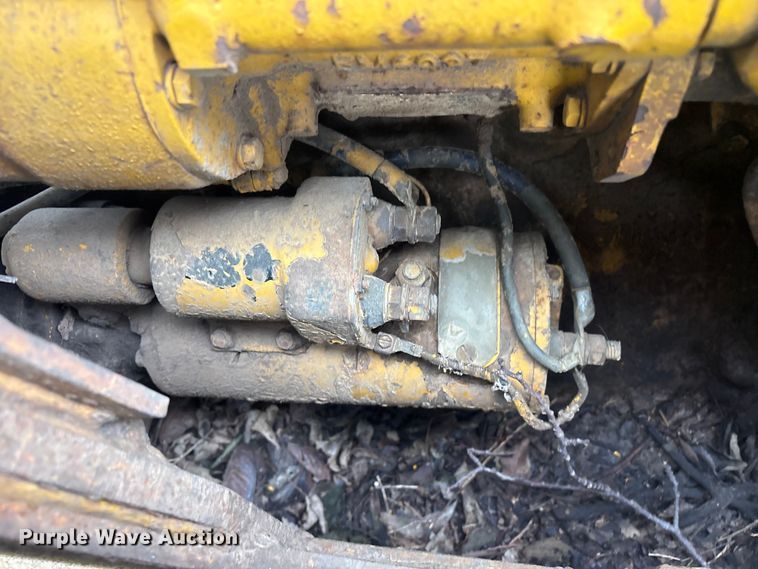 image for item FI0189 1962 Caterpillar 933 track loader