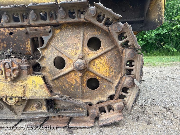 image for item FI0189 1962 Caterpillar 933 track loader