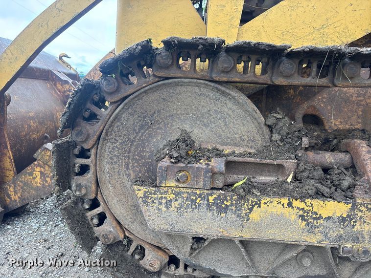 image for item FI0189 1962 Caterpillar 933 track loader