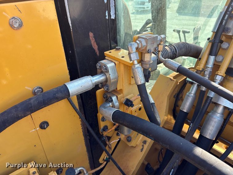 image for item FI0192 2015 Caterpillar 336FL excavator