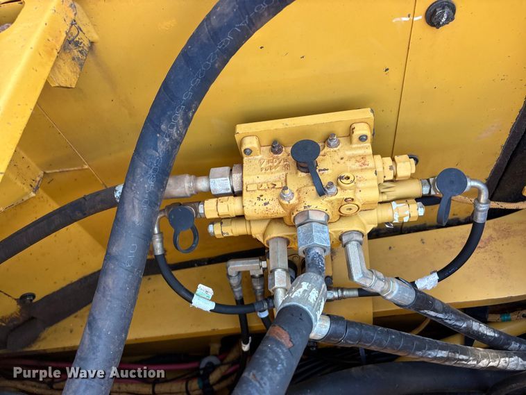 image for item FI0192 2015 Caterpillar 336FL excavator