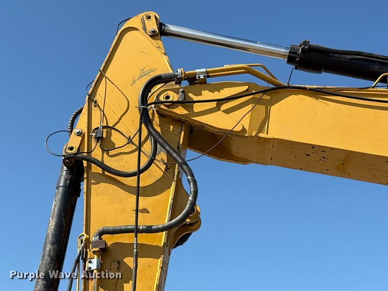 image for item FI0192 2015 Caterpillar 336FL excavator