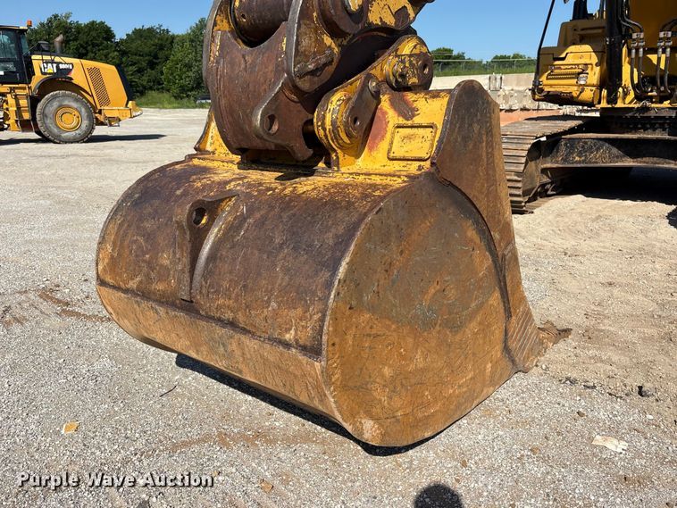 image for item FI0192 2015 Caterpillar 336FL excavator