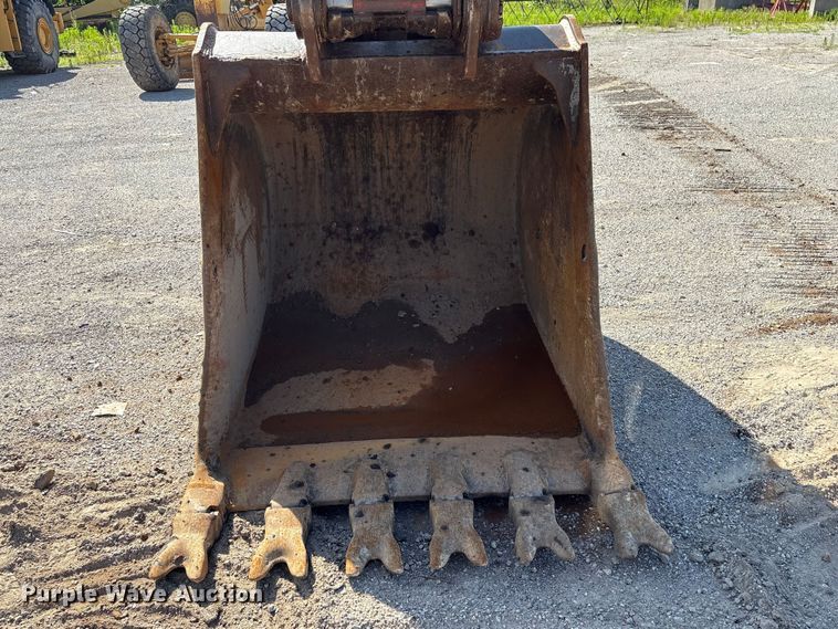 image for item FI0192 2015 Caterpillar 336FL excavator