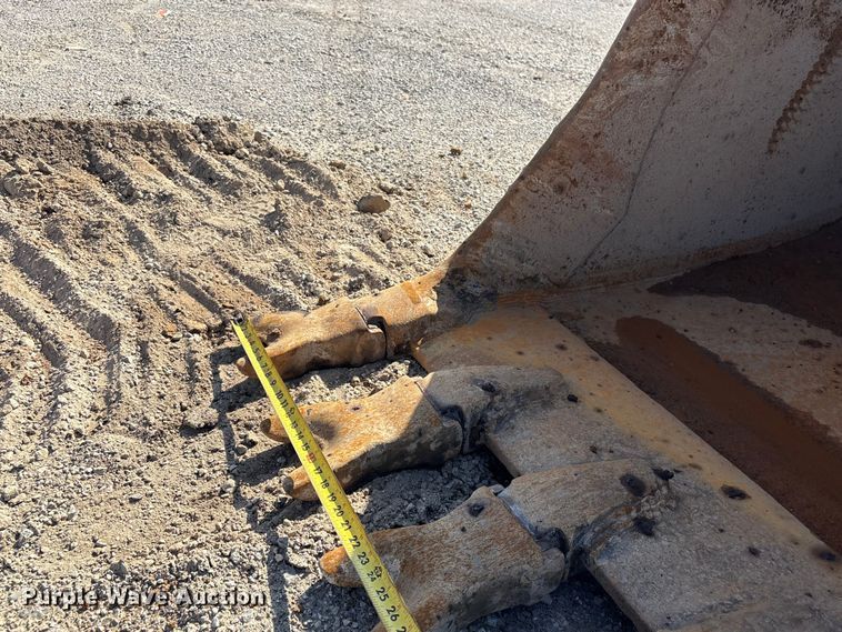 image for item FI0192 2015 Caterpillar 336FL excavator