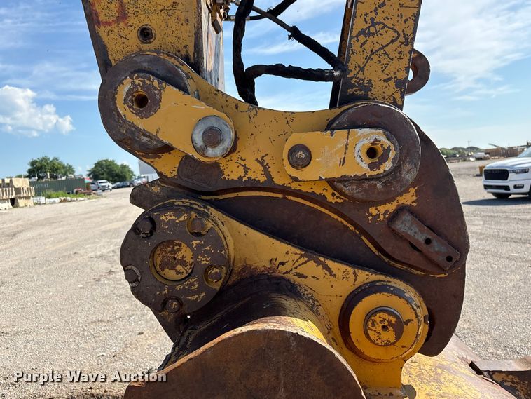 image for item FI0192 2015 Caterpillar 336FL excavator