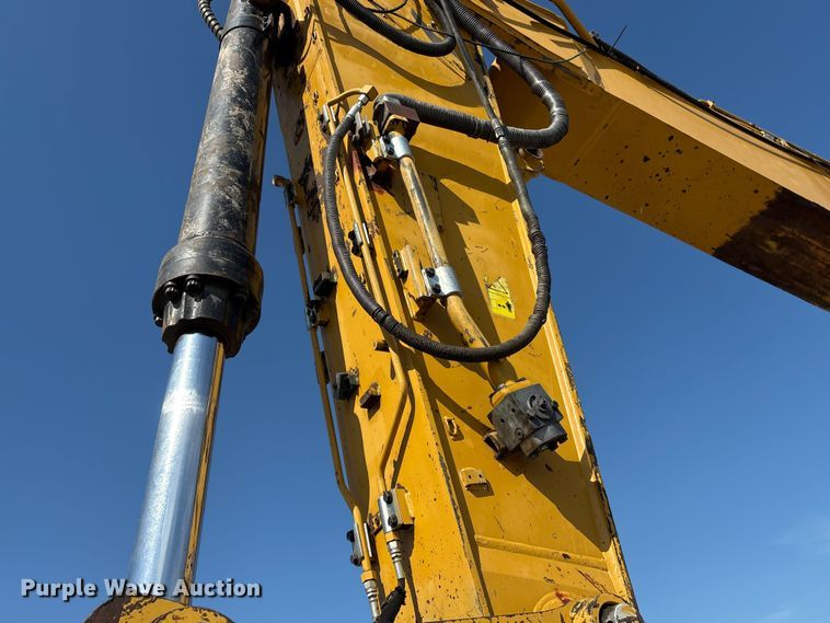 image for item FI0192 2015 Caterpillar 336FL excavator