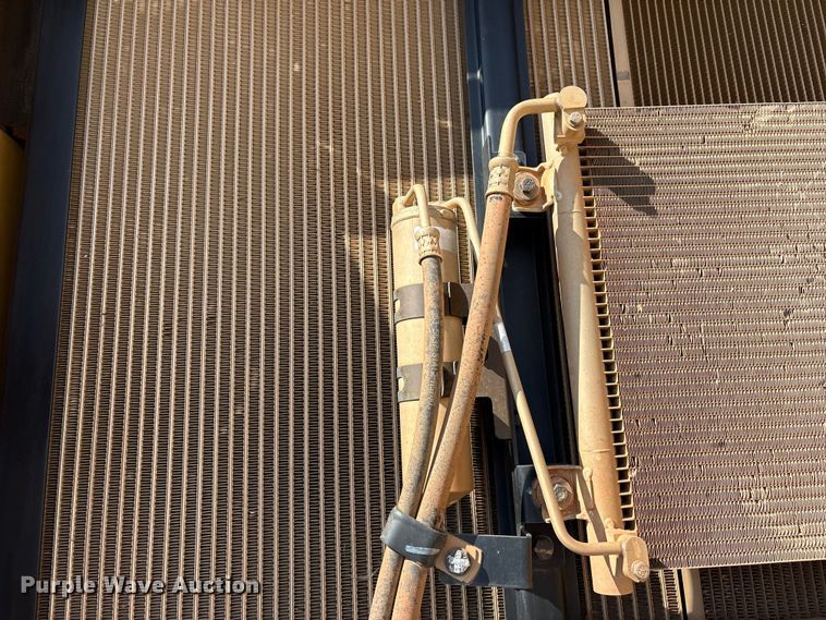 image for item FI0192 2015 Caterpillar 336FL excavator