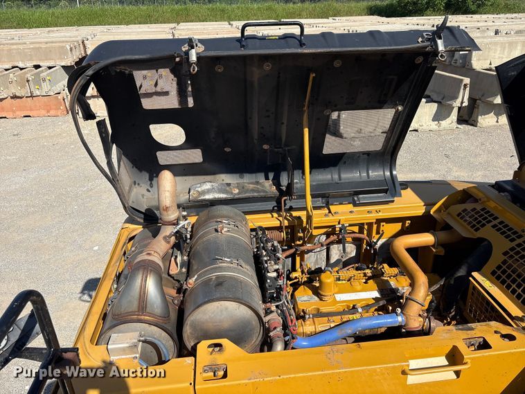 image for item FI0192 2015 Caterpillar 336FL excavator