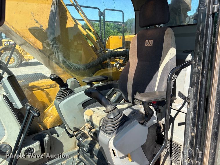 image for item FI0192 2015 Caterpillar 336FL excavator