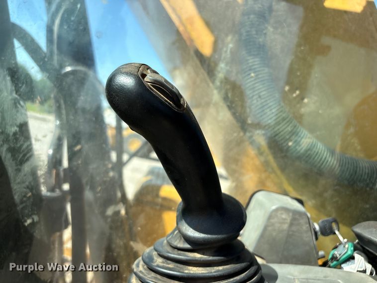 image for item FI0192 2015 Caterpillar 336FL excavator