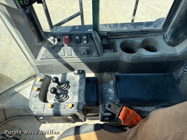 image for item FI0194 2016 Caterpillar 980M wheel loader