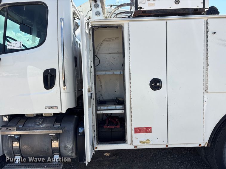 image for item FI0196 2012 Freightliner Business Class M2 utility / service truck