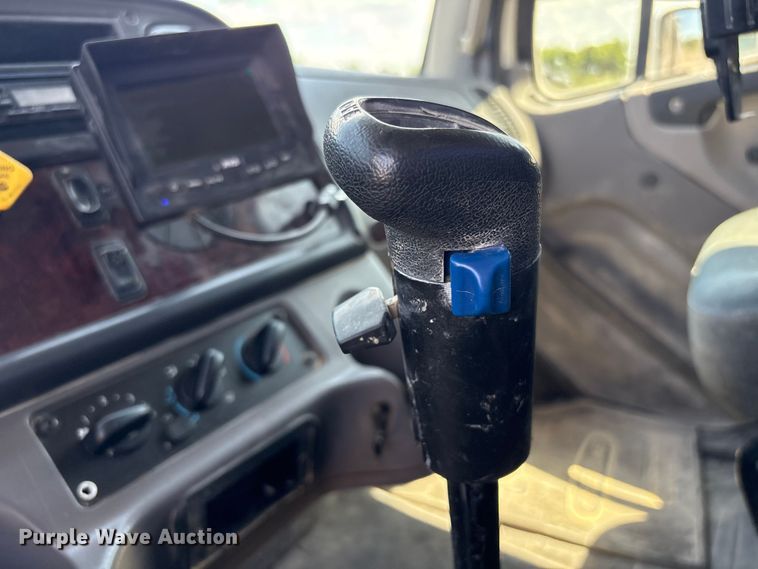 image for item FI0196 2012 Freightliner Business Class M2 utility / service truck