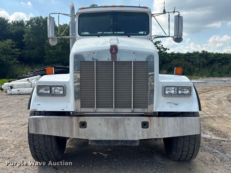 image for item FI0197 2017 Kenworth W900 ready mix truck