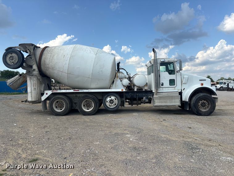 image for item FI0197 2017 Kenworth W900 ready mix truck