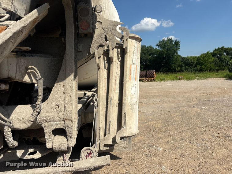 image for item FI0197 2017 Kenworth W900 ready mix truck
