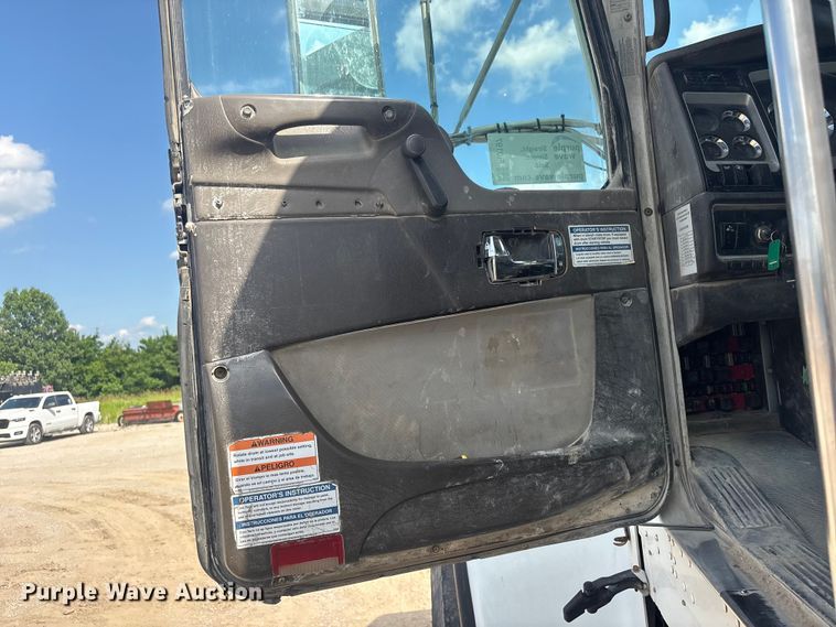 image for item FI0197 2017 Kenworth W900 ready mix truck