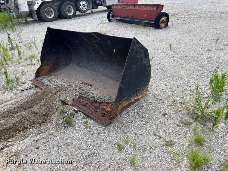 image for item FI0198 Telehandler attachments
