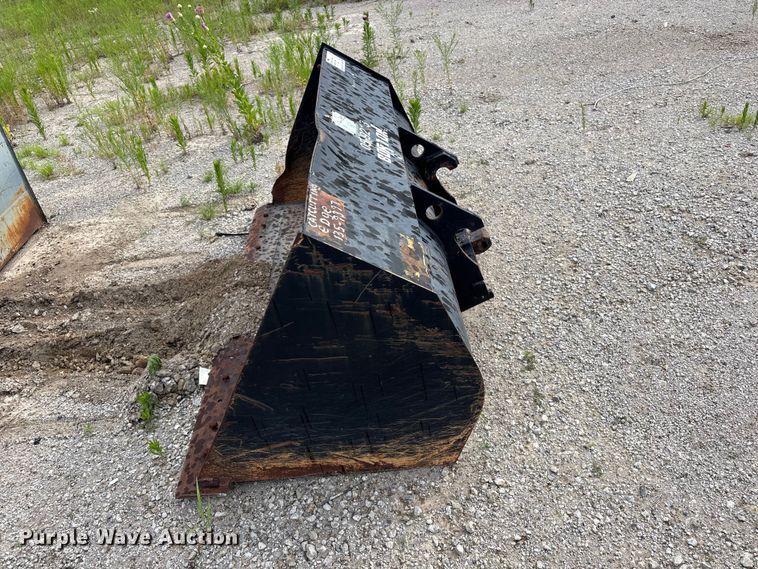 image for item FI0198 Telehandler attachments