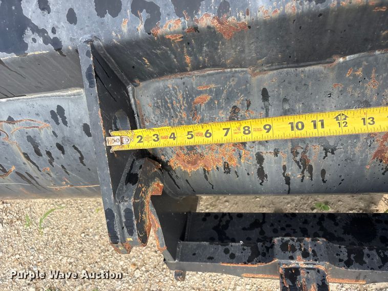 image for item FI0198 Telehandler attachments