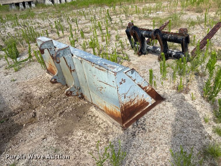 image for item FI0198 Telehandler attachments