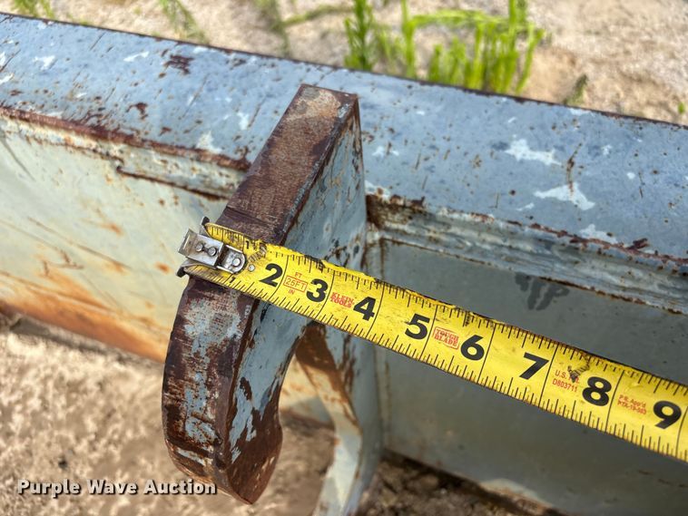 image for item FI0198 Telehandler attachments