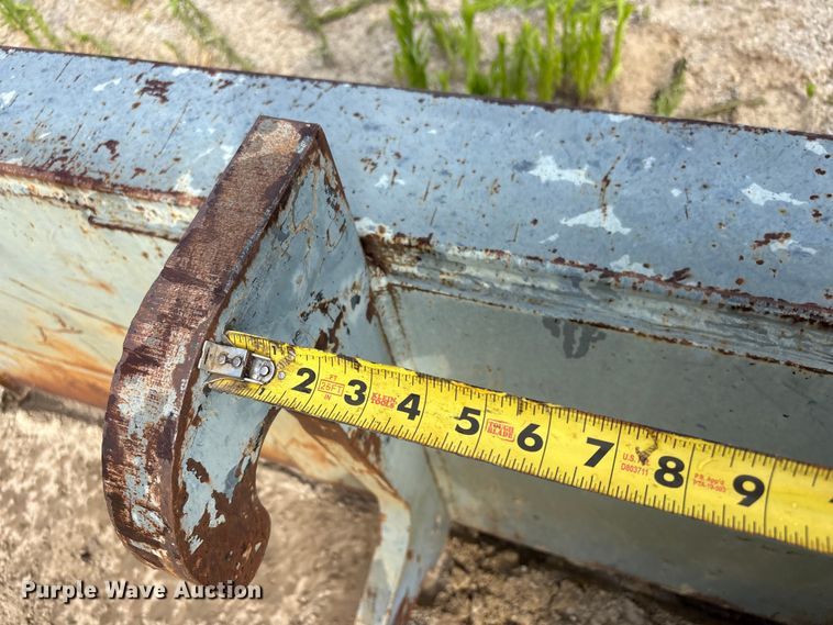 image for item FI0198 Telehandler attachments