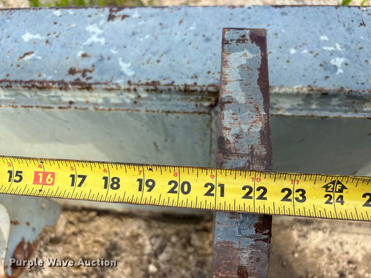 image for item FI0198 Telehandler attachments