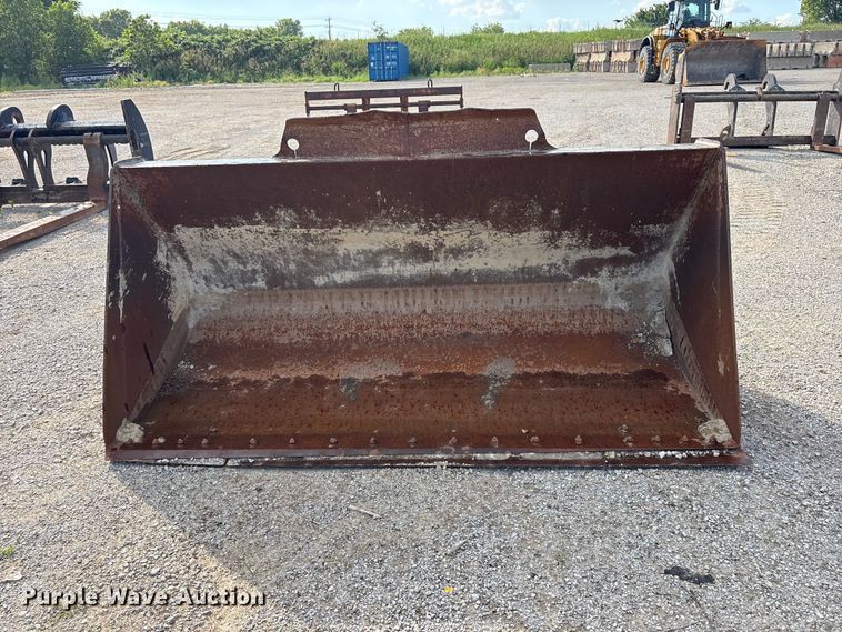 image for item FI0199 Wheel loader bucket