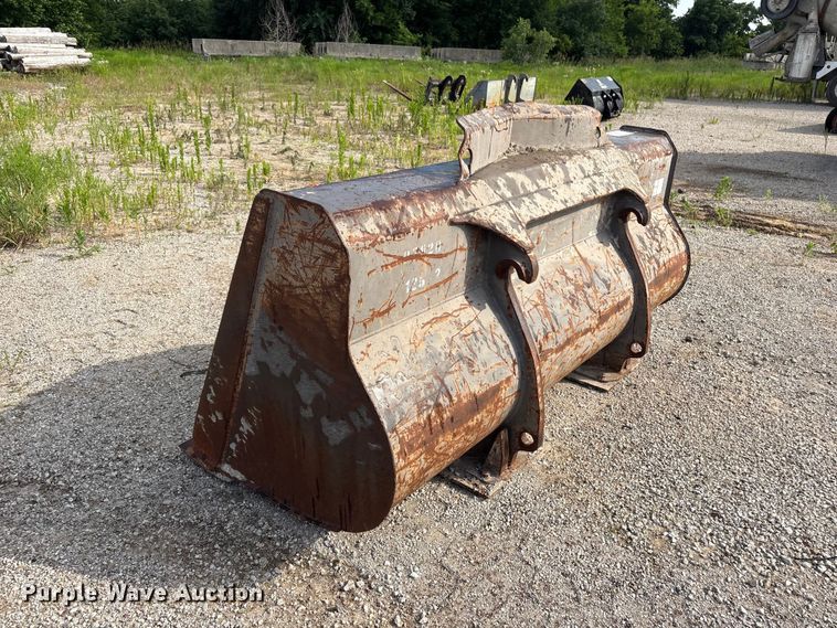 image for item FI0199 Wheel loader bucket
