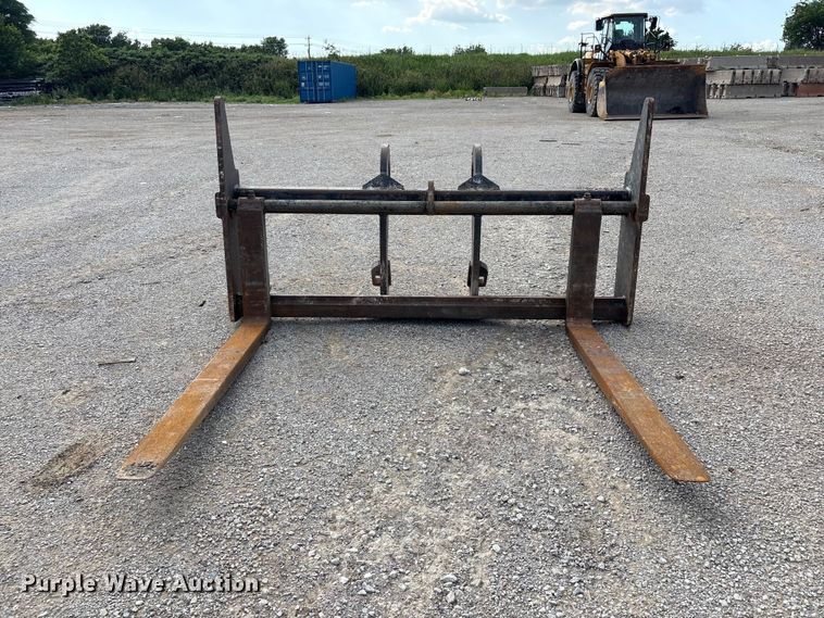 image for item FI0201 Caterpillar 69