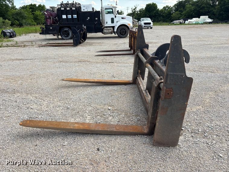 image for item FI0201 Caterpillar 69