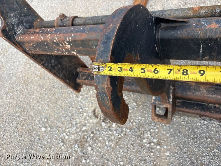 image for item FI0201 Caterpillar 69