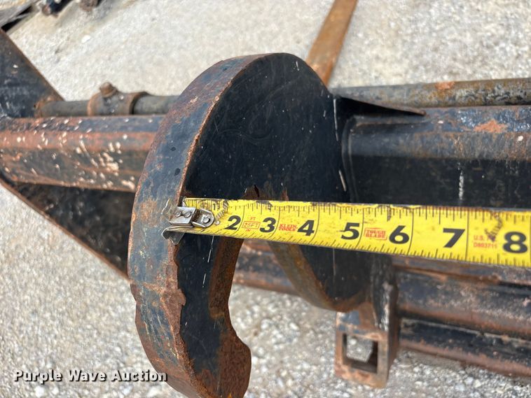 image for item FI0201 Caterpillar 69