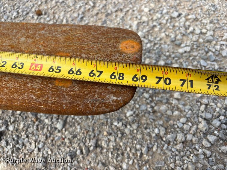 image for item FI0201 Caterpillar 69