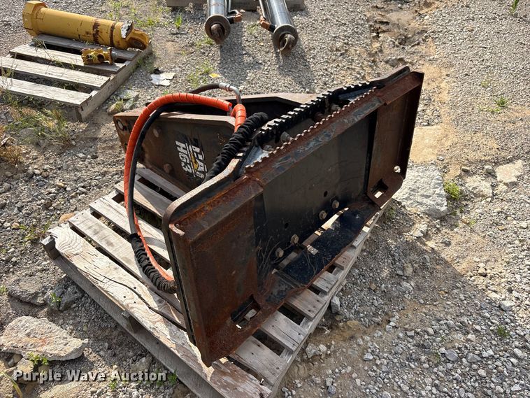image for item FI0203 Caterpillar H63 skid steer breaker