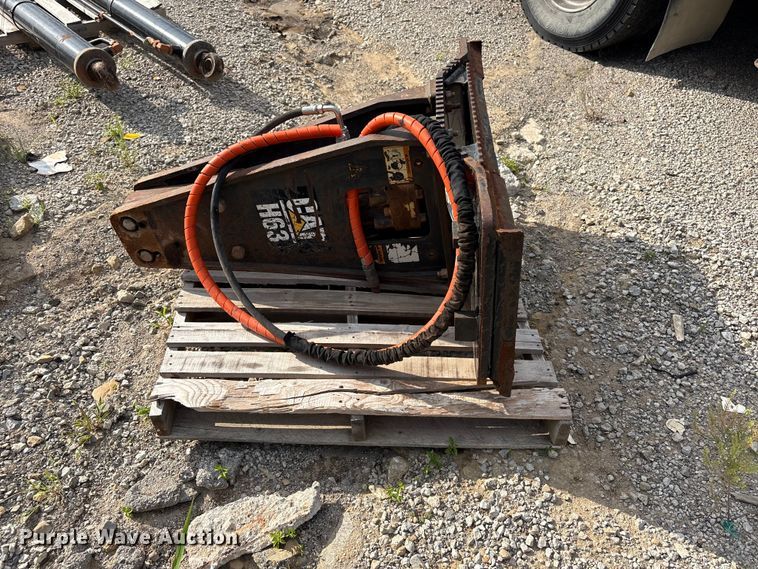 image for item FI0203 Caterpillar H63 skid steer breaker