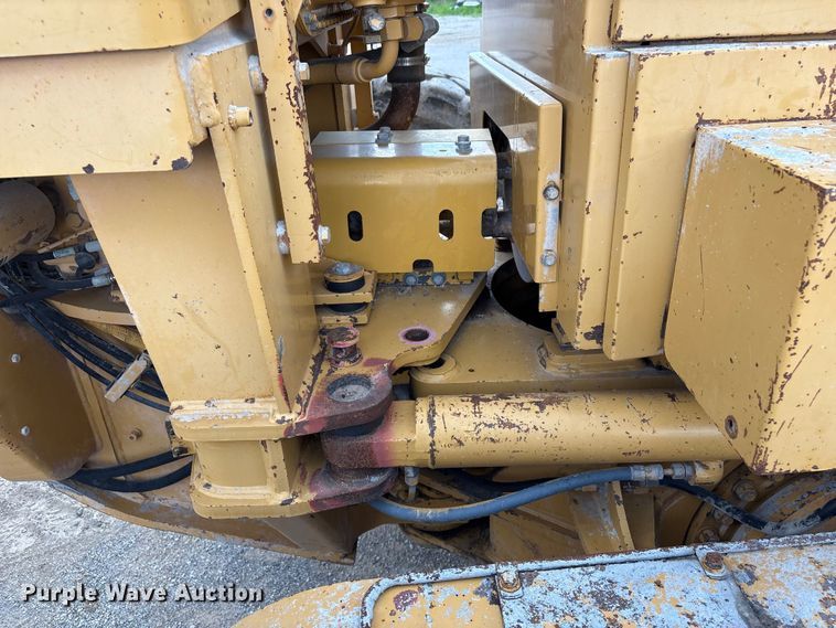 image for item FI0204 1996 Caterpillar 14H motor grader