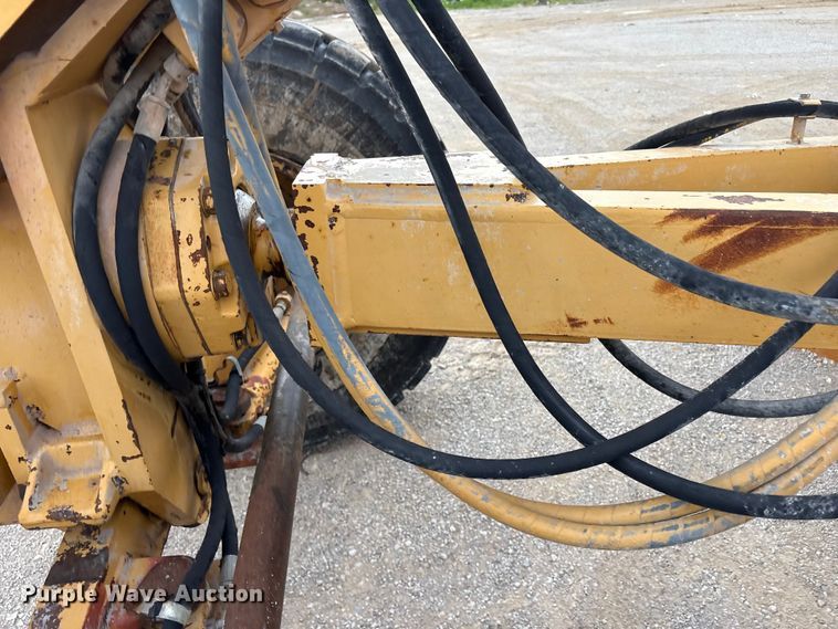 image for item FI0204 1996 Caterpillar 14H motor grader