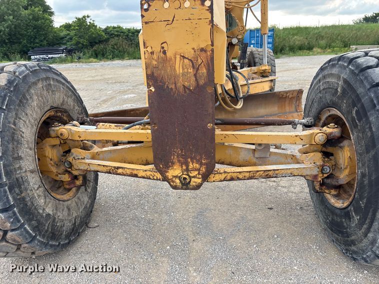 image for item FI0204 1996 Caterpillar 14H motor grader